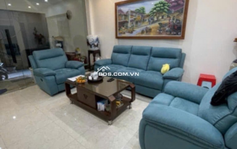 Bán nhà Võng Thị - Lô góc, Cạnh Hồ, Vị trí đẳng cấp, An sinh tuyệt vời, 95m2, giá 30.9 tỷ